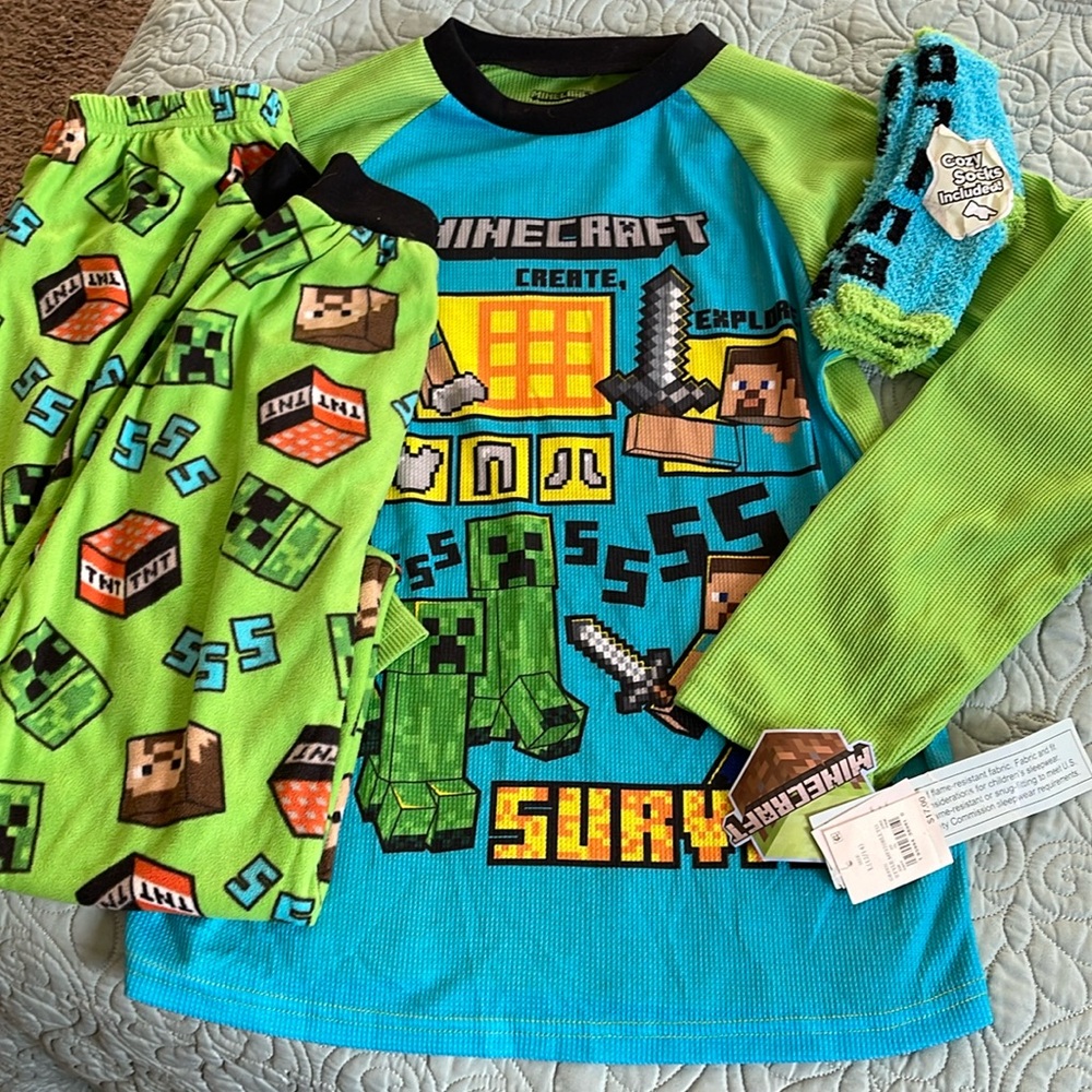 Minecraft Boys Long Sleeve Top, Pants & Socks Pajama Sleep Set NWT Size L 12/14